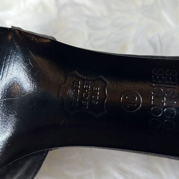 Mootsie Tootsie satin beaded peep toe 3.5 inch heels - Picture 8 of 8